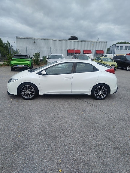 Honda Civic 2 of 25