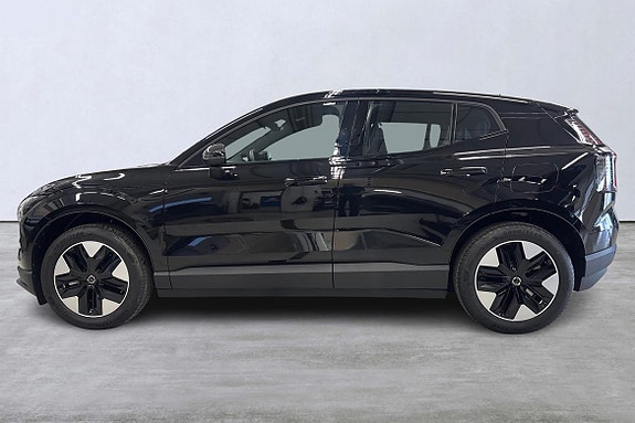 Volvo EX30 2 of 19