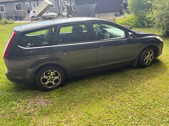 Ford Focus 3 of 5