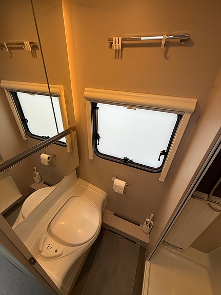 Adria Adora 573PT årsmodell 2021 – Mover, Cityvatten, Pluspaket & fuktgaranti 11 of 18