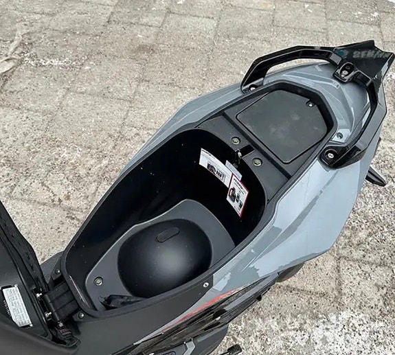 Motocr R9 4 of 4