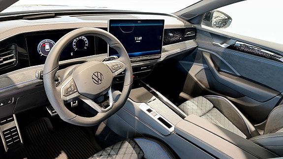 Volkswagen Passat 7 of 14