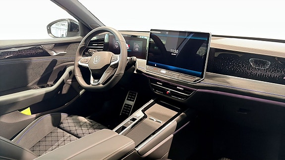 Volkswagen Passat 11 of 14