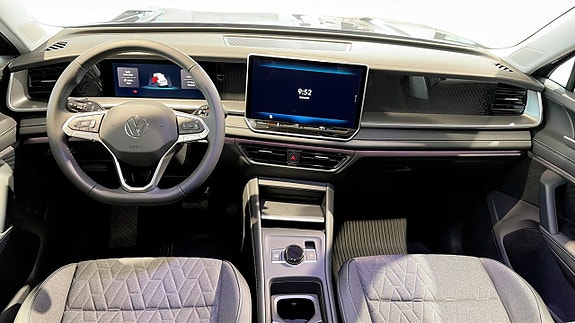 Volkswagen Tayron 10 of 17