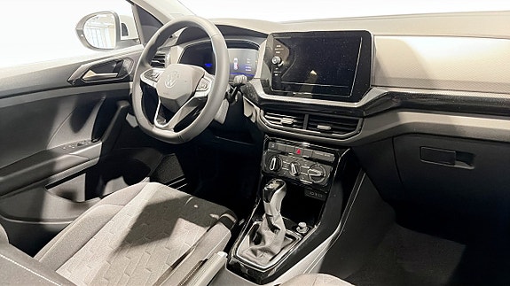 Volkswagen T-Cross 11 of 13