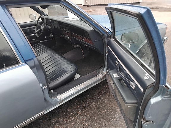 Chevrolet Caprice 14 of 16