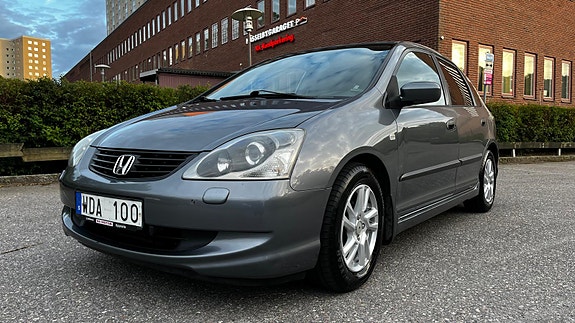 Honda Civic 2 of 5