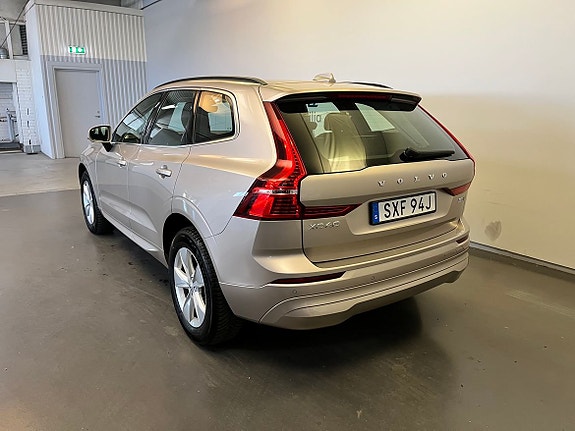 Volvo XC60 3 of 5