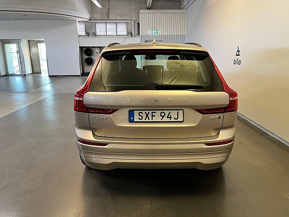 Volvo XC60 4 of 5