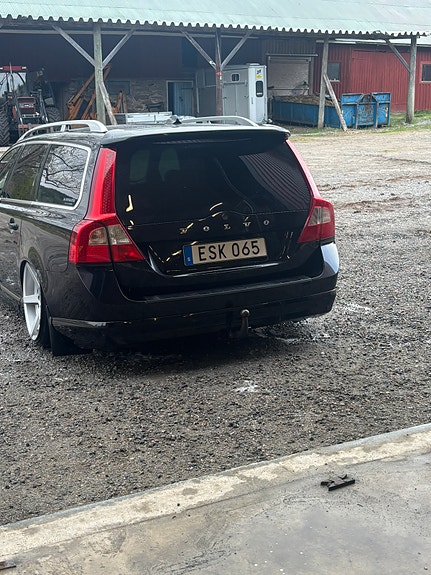 Volvo V70 5 of 5