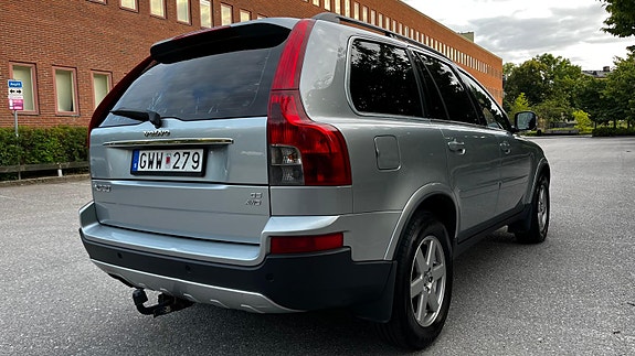 Volvo XC90 4 of 5