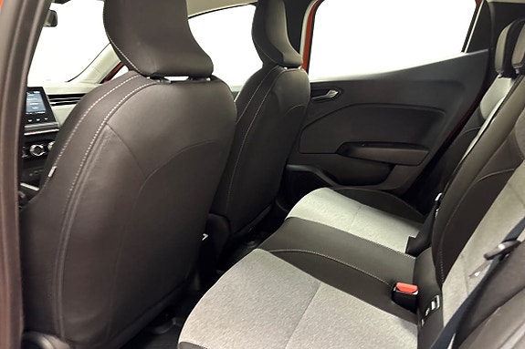 Renault Clio 14 of 19