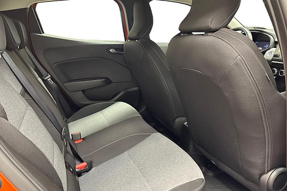 Renault Clio 13 of 19