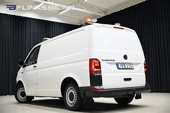 Volkswagen Transporter 3 of 5