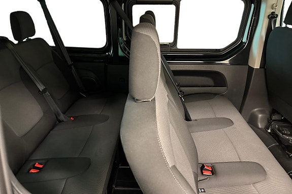 Renault Trafic 13 of 21