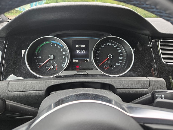 Volkswagen Golf VII 5 of 5