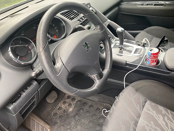 Peugeot 3008 3 of 4