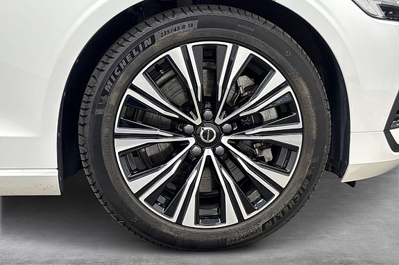 Volvo V60 19 of 23