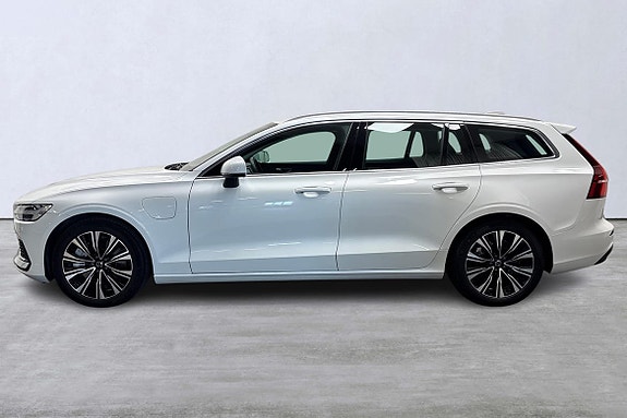 Volvo V60 2 of 5
