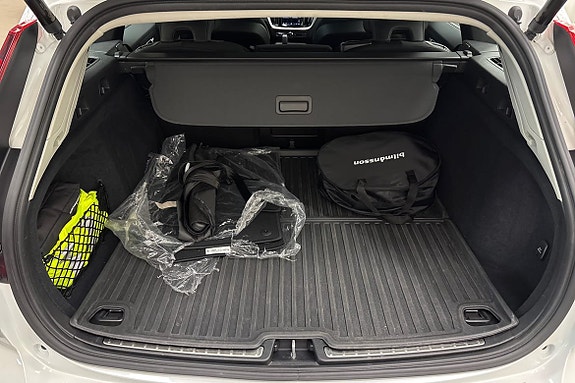 Volvo V60 17 of 23