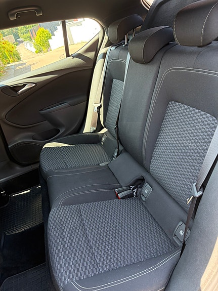 Opel Astra 14 of 14