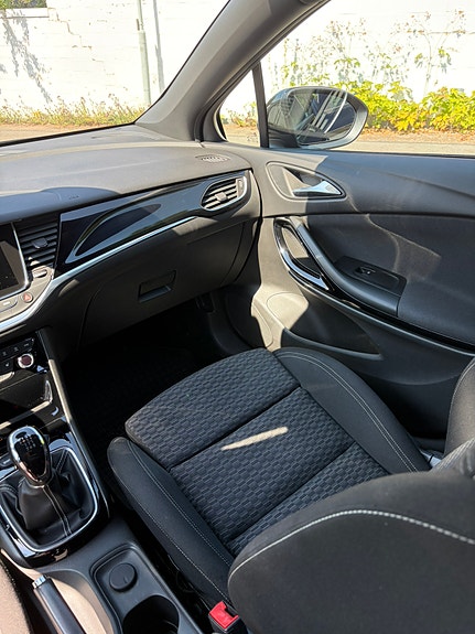 Opel Astra 13 of 14