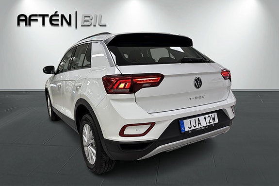Volkswagen T-Roc 9 of 23