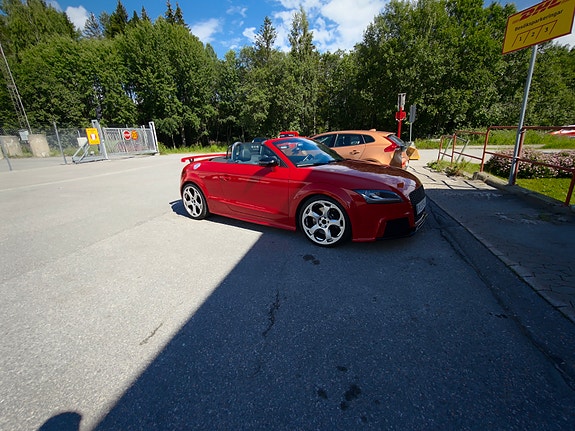 Audi TTS 2 of 4