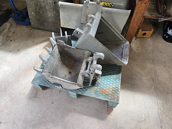 Takeuchi TB 015 13 of 22
