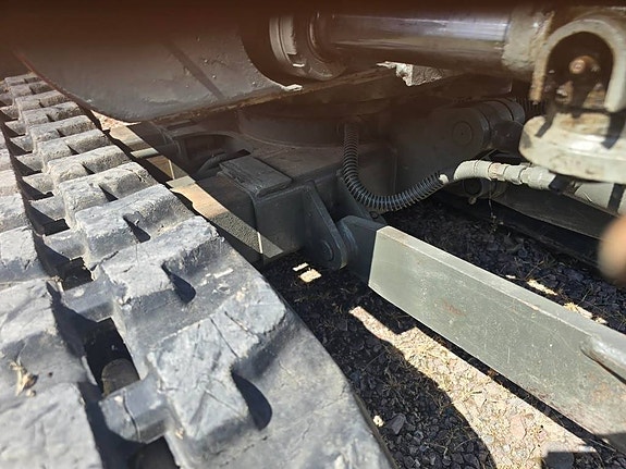 Takeuchi TB 015 4 of 22