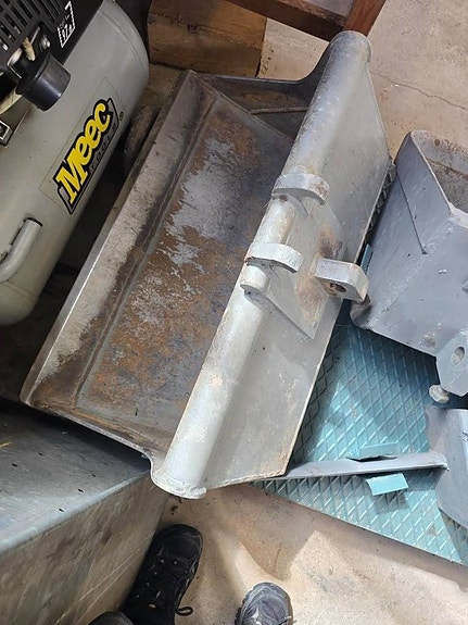 Takeuchi TB 015 11 of 22