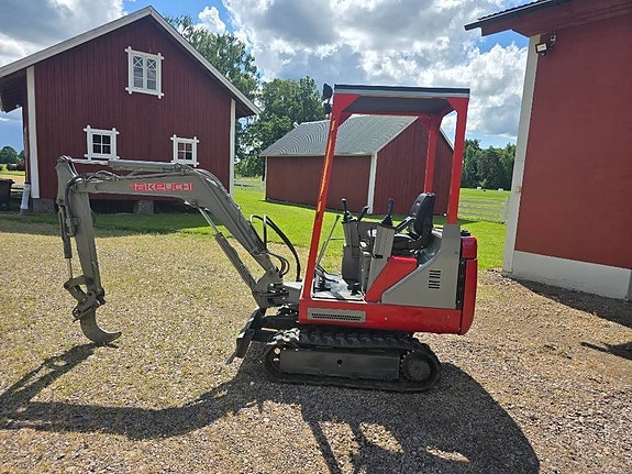 Takeuchi TB 015 10 of 22