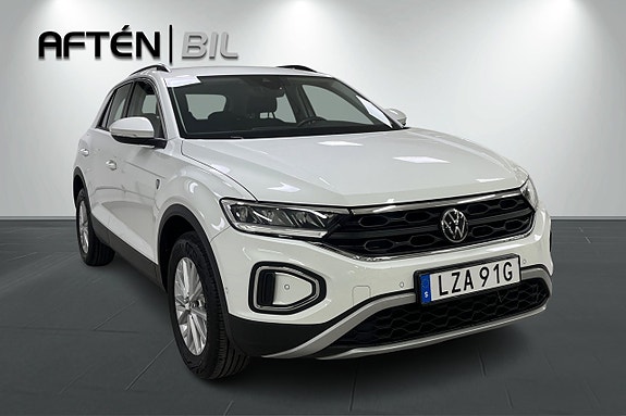 Volkswagen T-Roc 4 of 5