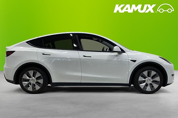 Tesla Model Y 2 of 23