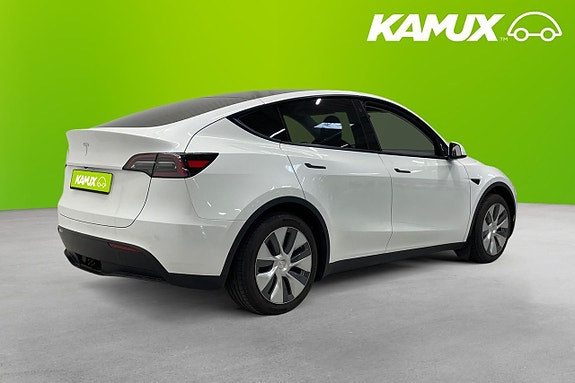 Tesla Model Y 4 of 23