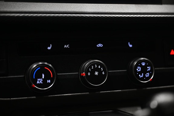 Volkswagen Transporter 22 of 28