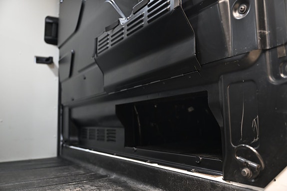 Ford Transit Custom 16 of 30