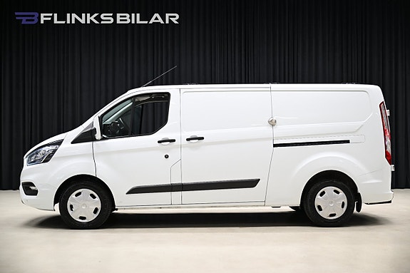 Ford Transit Custom 2 of 30