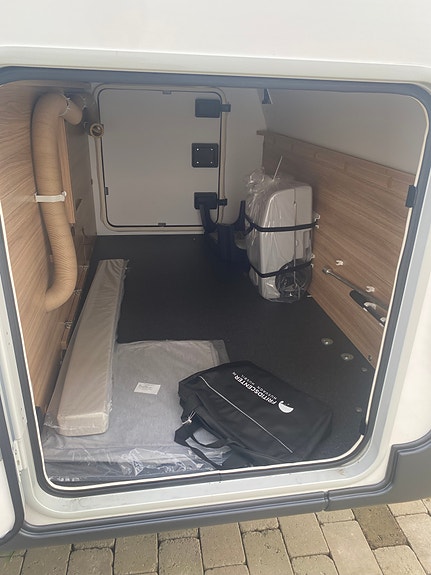 Adria Action 391 HP 7 of 7