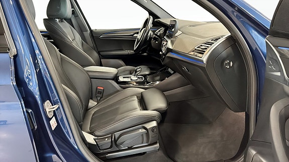 BMW X3 3 of 5