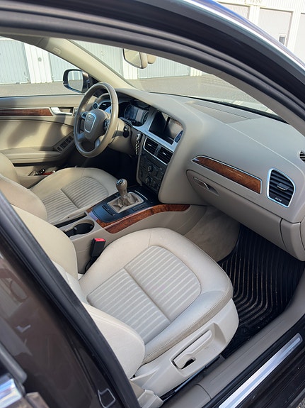 Audi A4 10 of 25
