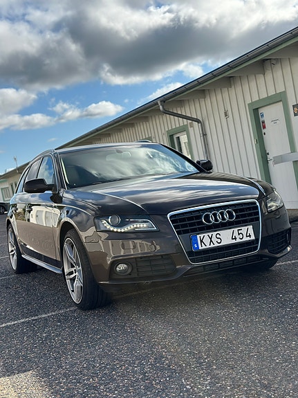 Audi A4 3 of 25
