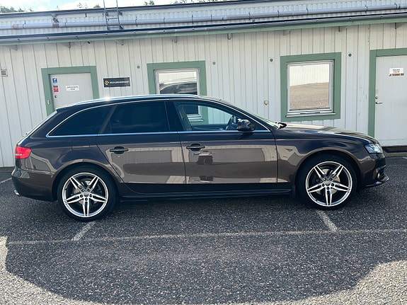 Audi A4 4 of 25