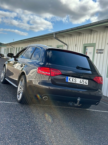 Audi A4 6 of 25