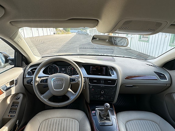 Audi A4 12 of 25