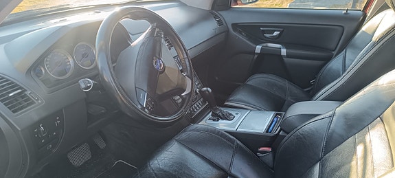 Volvo XC90 6 of 15
