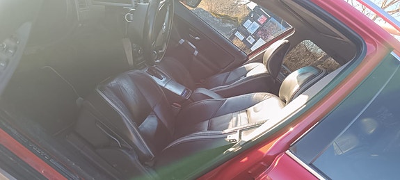 Volvo XC90 8 of 15