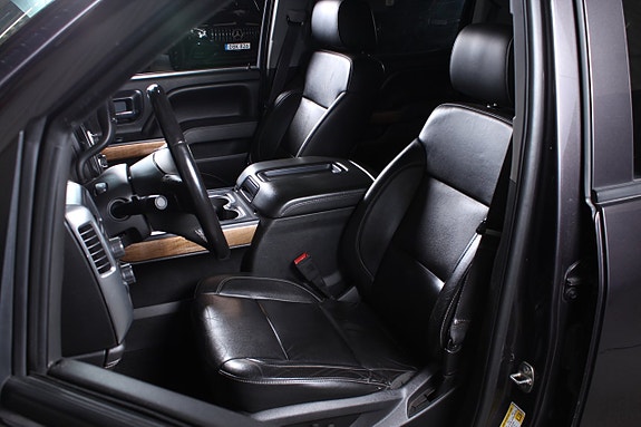 Chevrolet Silverado 1500 9 of 12
