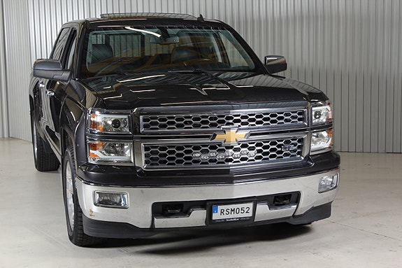 Chevrolet Silverado 1500 2 of 12