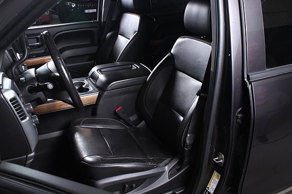 Chevrolet Silverado 1500 8 of 12